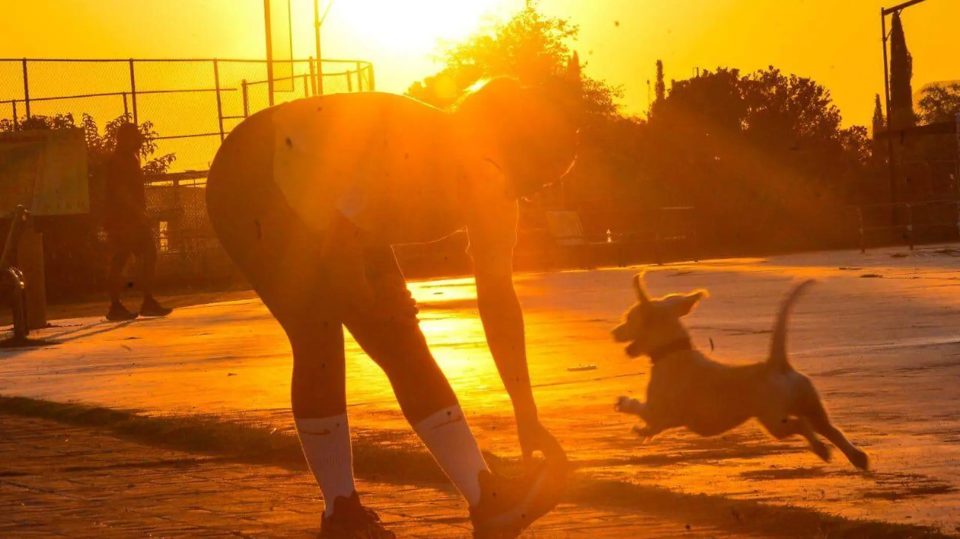 clima chihuahua atardecer calor